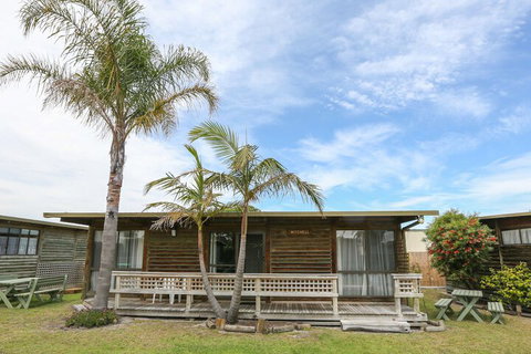 Lazy Acre Log Cabins - Darwin Holiday 3