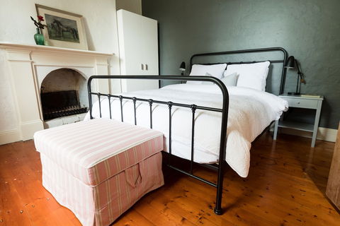 Clonmara Country House & Cottages - Darwin Holiday 4