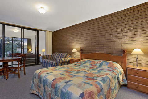 A1 Motels Port Fairy Motel And Apartments - Darwin Holiday 3