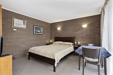 A1 Motels Port Fairy Motel And Apartments - Darwin Holiday 4