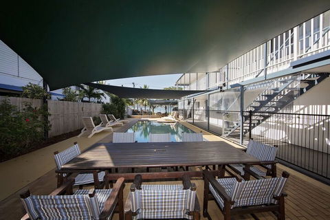 Apollo Jewel Beachfront Apartments - Darwin Holiday 7