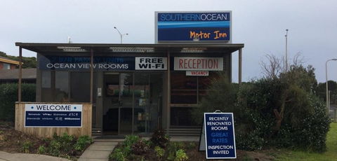 Southern Ocean Motor Inn - Darwin Holiday 1