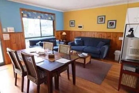 Bicheno's A Plus Apartments - Darwin Holiday 5