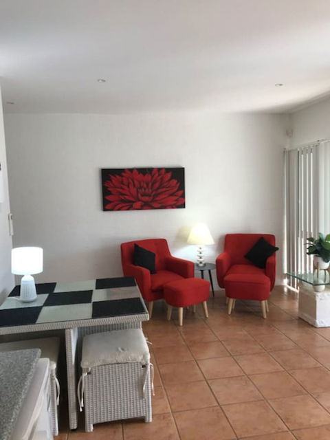 Corlette Retreat - Darwin Holiday 6