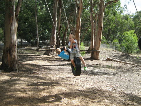 Lorne Bush House Cottages & Eco Retreats - Darwin Holiday 2