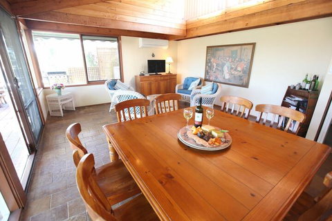 Englewood Ridge - Darwin Holiday 6