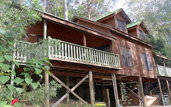 Barrington Wilderness Cedar Lodge Accommodation - Darwin Holiday 0