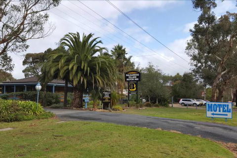 Balnarring Village Motor Inn - Darwin Holiday 1