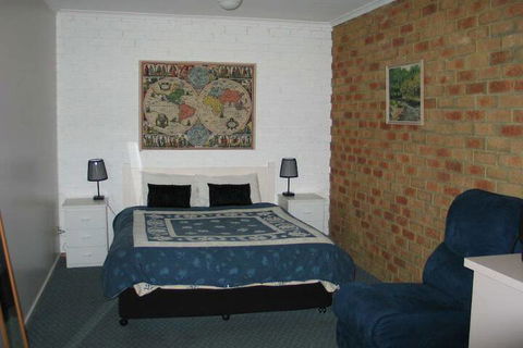 Balnarring Village Motor Inn - Darwin Holiday 7