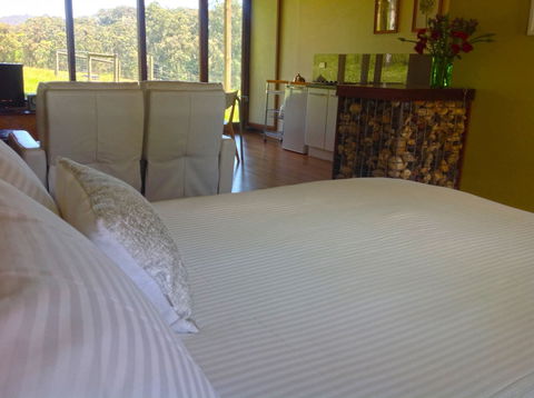 Valley Farm Vineyard Cottages - Darwin Holiday 3