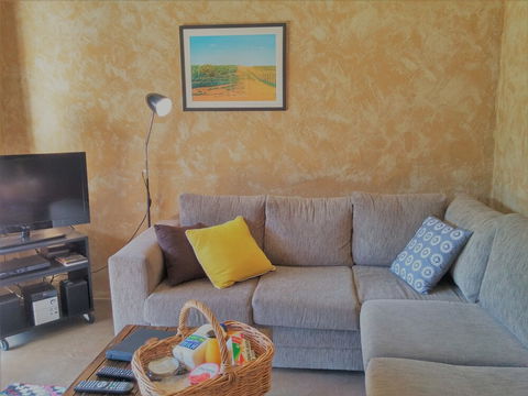Milton Country Cottages - Darwin Holiday 2