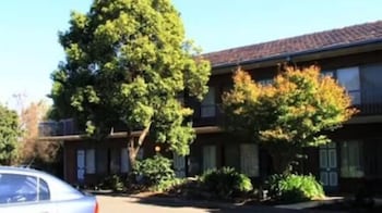 Clayton Monash Motor Inn & Serviced Apartments - Darwin Holiday 0