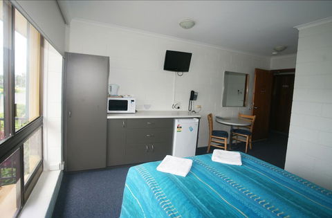 Cedar Lodge Motel Townsville - Darwin Holiday 5