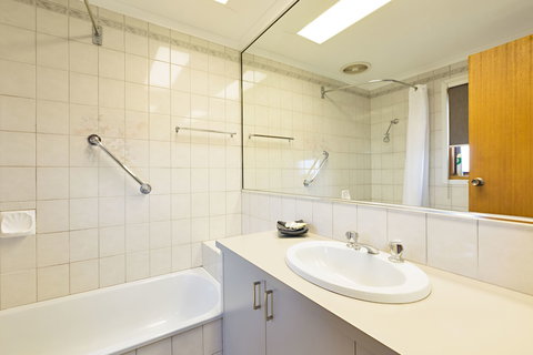 Statesman Motor Inn - Darwin Holiday 5