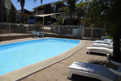 Anchorbell Holiday Apartments - Darwin Holiday 5
