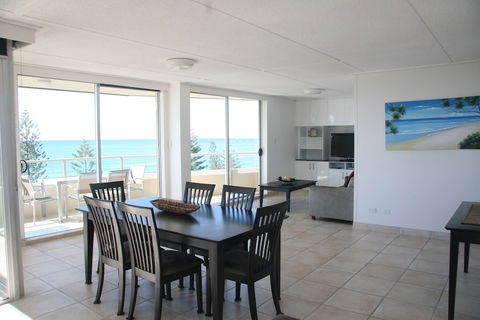 Wyuna Beachfront Holiday Apartments - Darwin Holiday 6