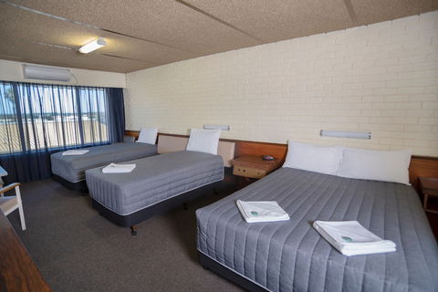Dog Rock Motel - Darwin Holiday 4