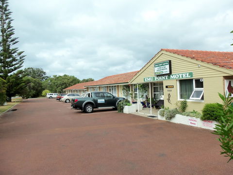 Emu Point Motel & Apartments - Darwin Holiday 0