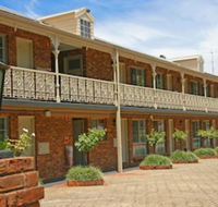 Hermitage Motor Inn - Darwin Holiday