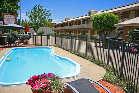 Hermitage Motor Inn - Darwin Holiday 4