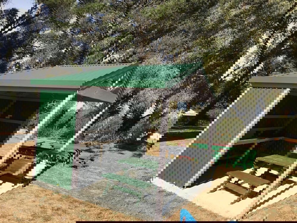 Warrenheip VIC Darwin Holiday