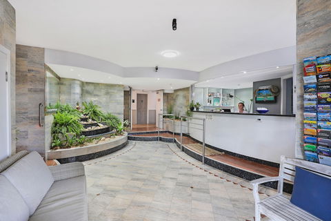 Beachside Resort - Kawana Waters - Darwin Holiday 4