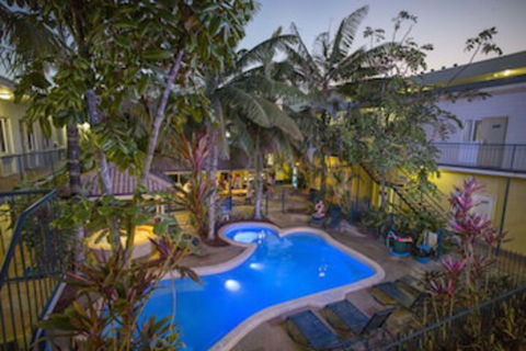 Cairns Central YHA - Hostel - Darwin Holiday 0