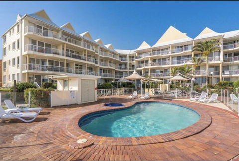 Crystal Beach Holiday Apartments - Darwin Holiday 6
