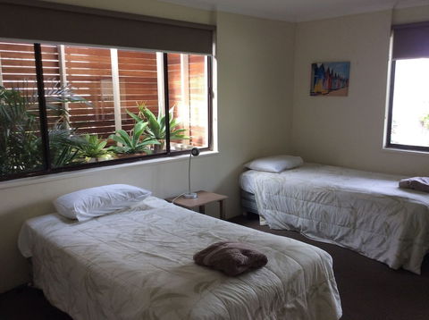Telopea Court - Darwin Holiday 1