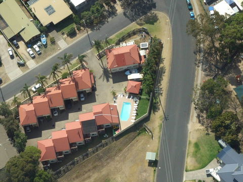 Sapphire Court Holiday Units - Darwin Holiday 5