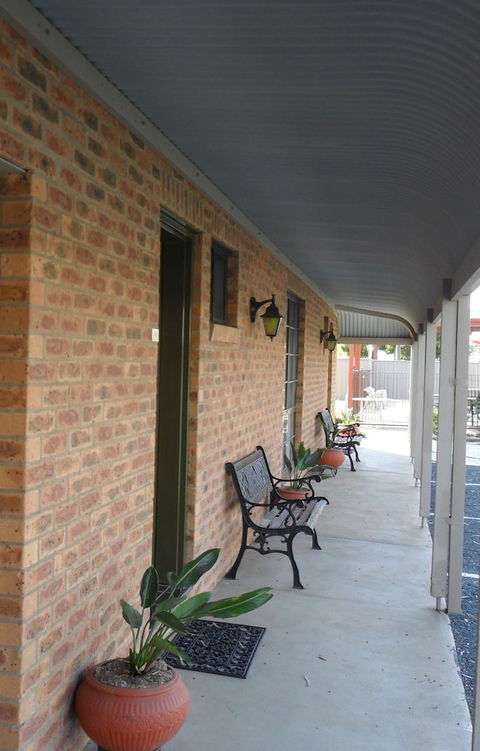 Settlement Motor Inn, Deniliquin - Darwin Holiday 2