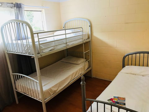 Caloundra Backpackers - Hostel - Darwin Holiday 3
