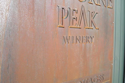 Gisborne Peak Winery Cottages - Darwin Holiday 1