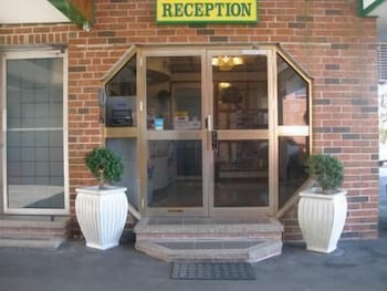 Mount Kuring-gai Motel - Darwin Holiday 2