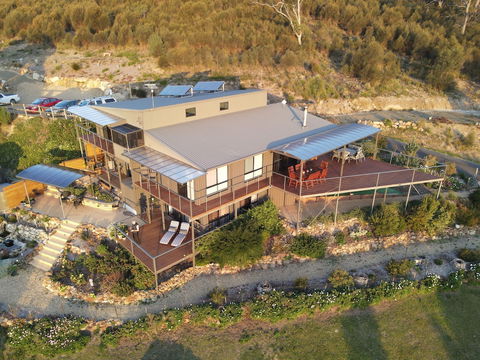 Storm Bay B&B - Darwin Holiday 3