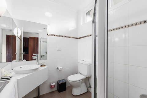 The Commodore - Darwin Holiday 2