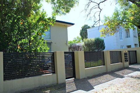 Adelaide DressCircle Apartments Childers Street - Darwin Holiday 5