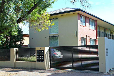 Adelaide DressCircle Apartments Childers Street - Darwin Holiday 1