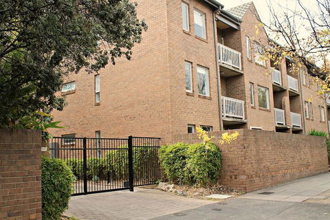 Adelaide Dresscircle Apartments Archer Street - Darwin Holiday 5