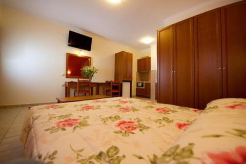 Shaws On The Shore - Darwin Holiday 5