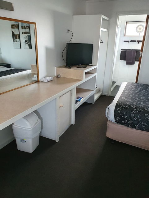 Budget On The Lake - Darwin Holiday 5