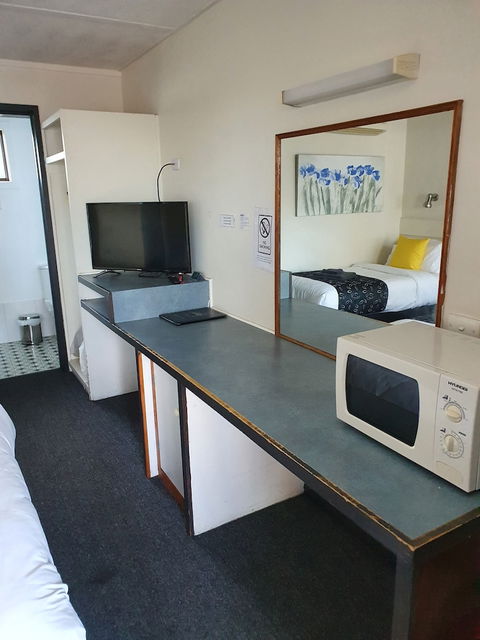 Budget On The Lake - Darwin Holiday 0