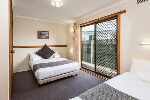 Lakes Jakaranda Holiday Units - Darwin Holiday 5