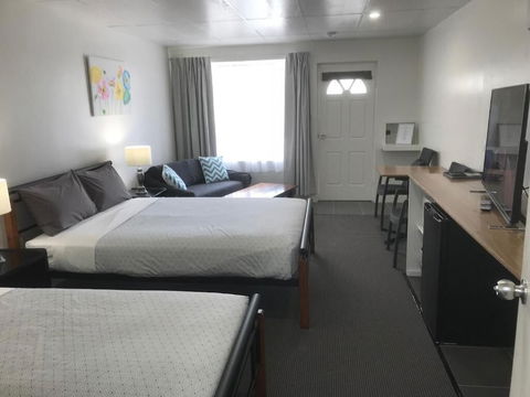 Cook's Endeavour Motor Inn - Darwin Holiday 6