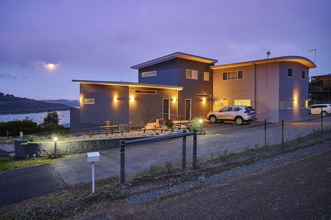 The Cove Kettering - Darwin Holiday 2