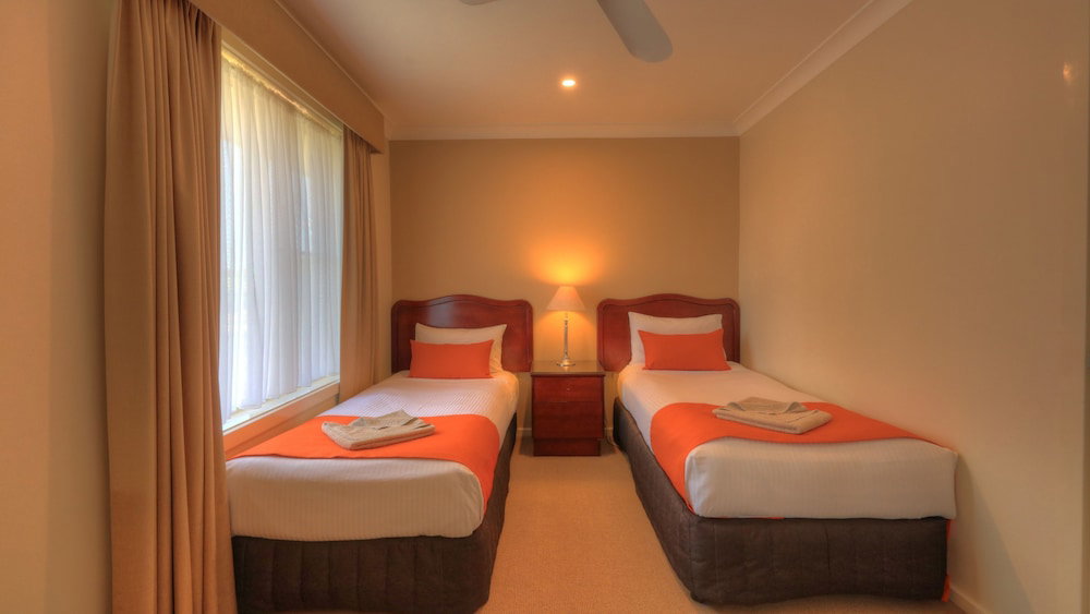 Kenebri NSW Darwin Holiday