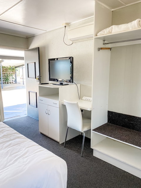 Pacific Sun Motor Inn Bargara - Darwin Holiday 1