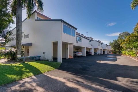 Noosa Parade Holiday Inn - Darwin Holiday 5