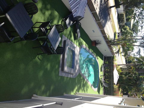Noosa Parade Holiday Inn - Darwin Holiday 4