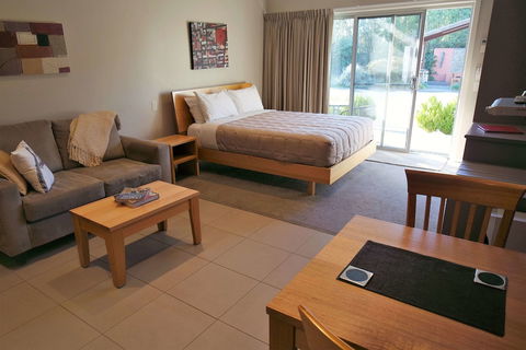 A Must At Coonawarra - Darwin Holiday 6